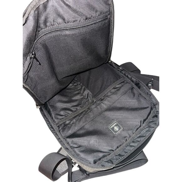 Nice TOMTOC Laptop Shoulder Bag for 16 Inch Macbook Pro Surface Book 3/2, Dell - Picture 11 of 13